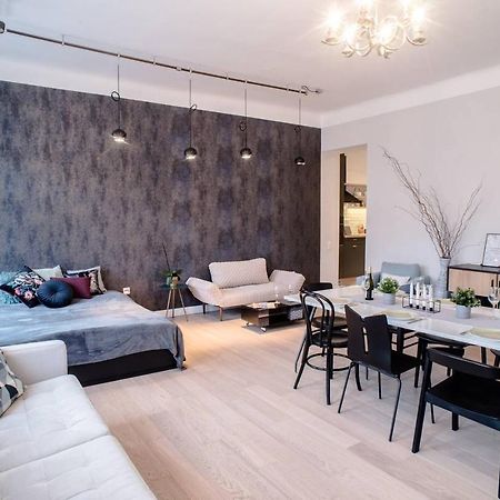 Stunning New Central Home Near Basilica بودابست المظهر الخارجي الصورة